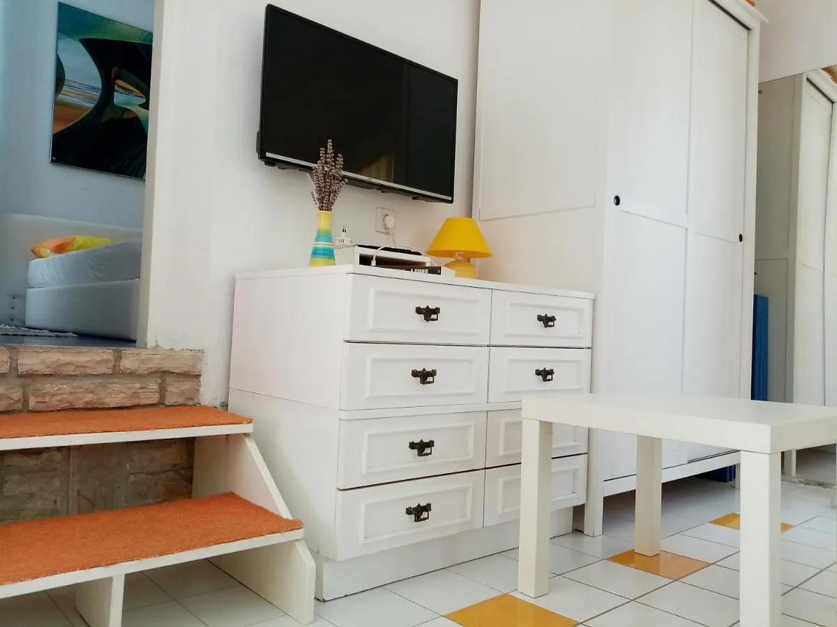 Homestay Punta Skala Nena Apartman Apartment Petrcane Croatia
